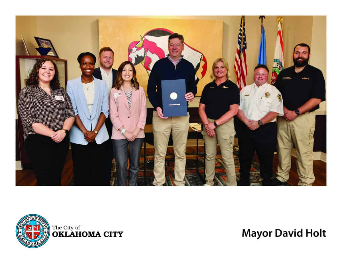 SCIPP, EMSA, and OKC Office of Sustainability staff took a photo with OKC Mayor for the official proclamation of Heat Awareness Week