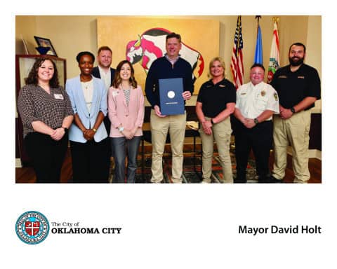 SCIPP, EMSA, and OKC Office of Sustainability staff took a photo with OKC Mayor for the official proclamation of Heat Awareness Week